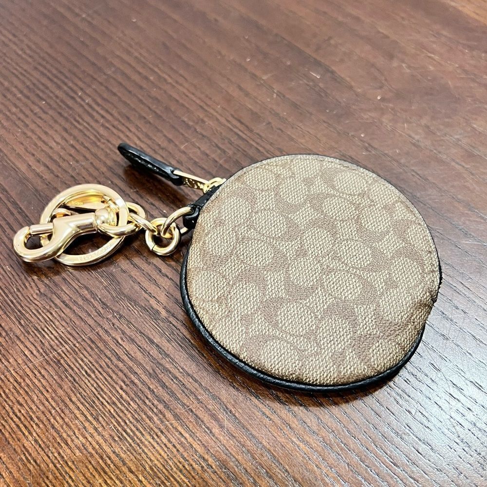 Coach X Basquiat Circular Coin Pouch In Signature Canvas Lim… - Picture 5 of 11